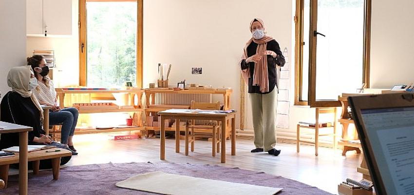 6-12 Yaş İlkokul Montessori Eğitmeni Olabilirsiniz