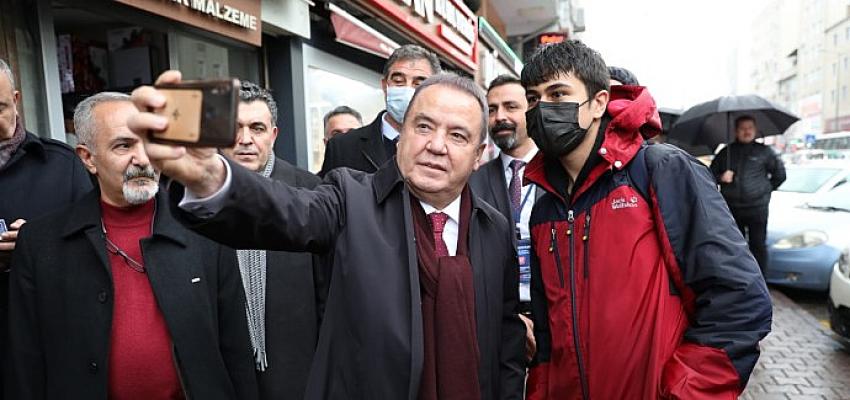Başkan Böcek’e Kayserililer yoğun ilgi gösterdi