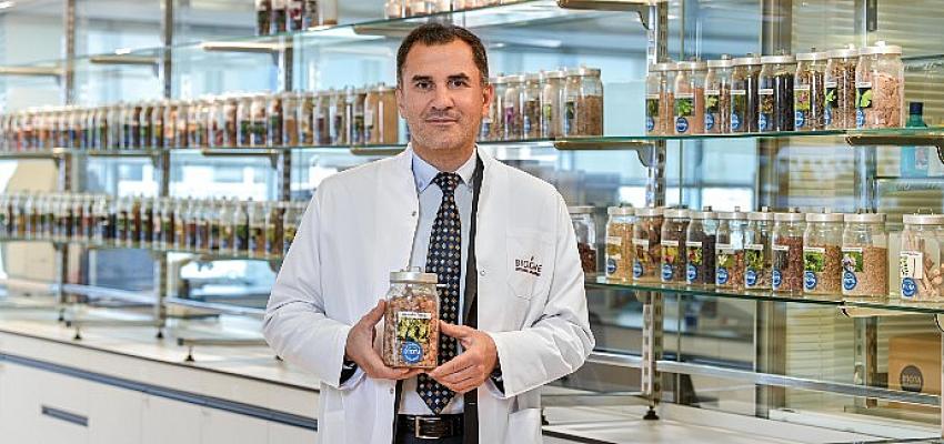 Biota Laboratuvarları ve Acıbadem Üniversitesi’nden akne ile mücadelede bitkisel formül