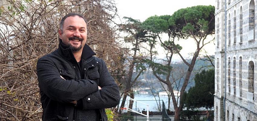 Boğaziçili bilim insanlarından “edebi” makine çevirisi