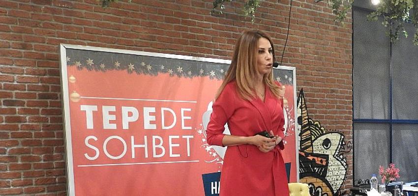 Hande Kazanova: “2022’nin En Şanslı Burçları Koç ve Boğa Olacak”
