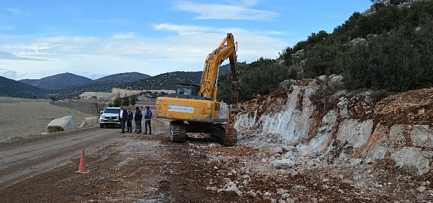Korkuteli Güzle yolunda çalışmalarda sona gelindi