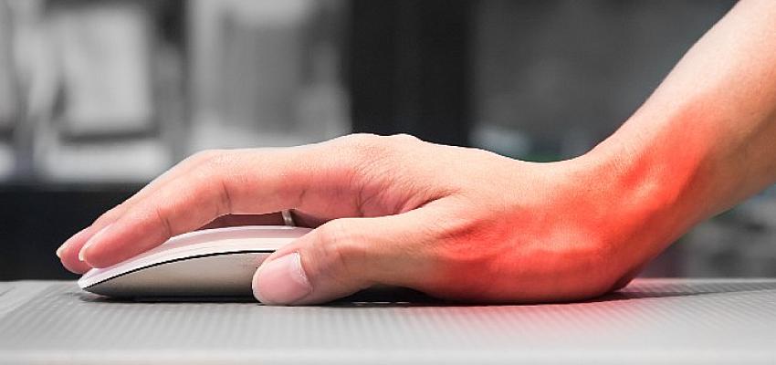 Ofis çalışanları ve cep telefonunu sık kullananlarda el bileği rahatsızlıkları tetikleniyor!
