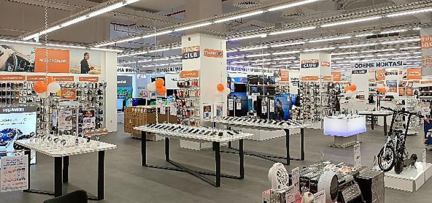 Teknosa Rize mağazası yeni yerinde