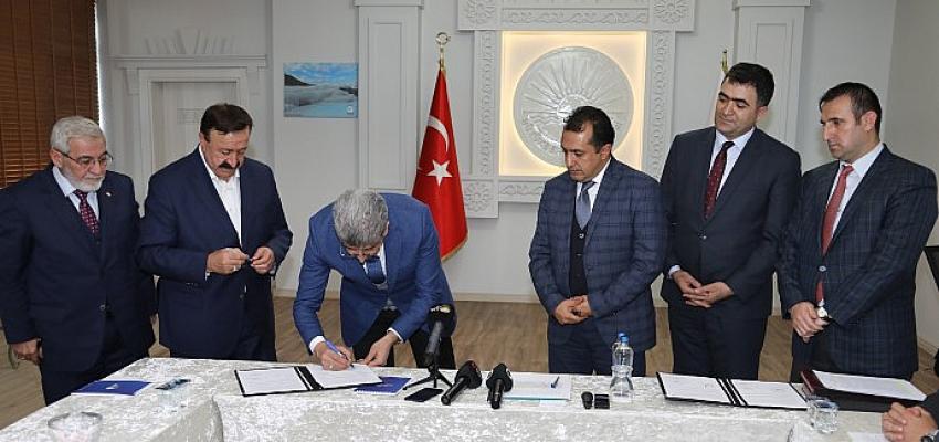 Van Büyükşehir Belediyesi ‘Sosyal Denge Tazminatı’nı En Üst Limitten İmzaladı