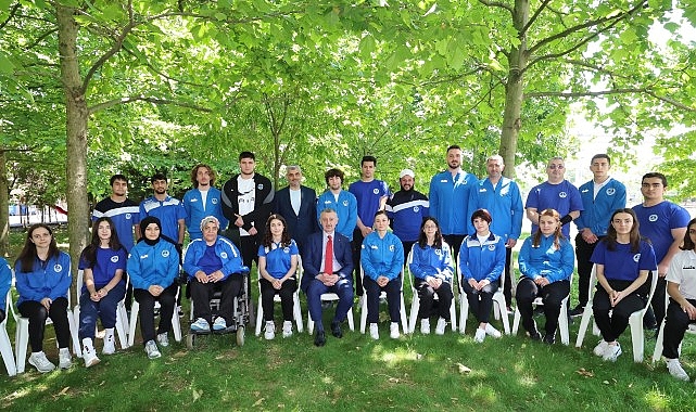 Başkan Büyükakın; Kocaeli'nin gururu Kağıtspor